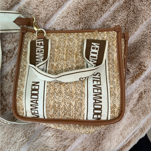 Steve Madden Tan Crossbody Bag - Picture 3 of 5